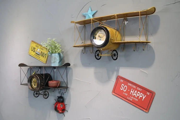 ke treo tuong dong ho 5 Quà tết 2024